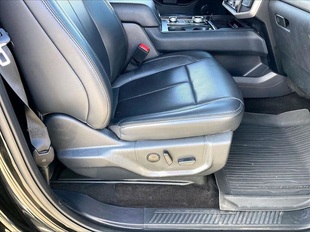 Used 2024 Ford Expedition Max XLT AWD/4WD image 38