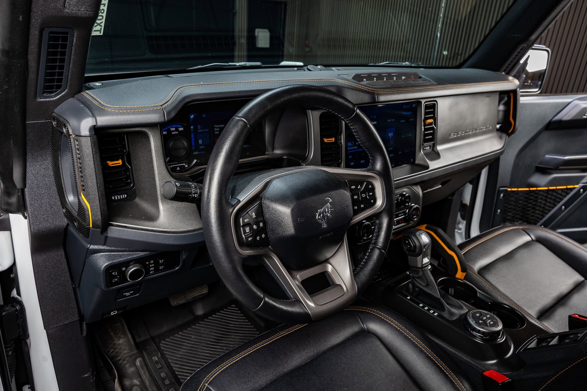 Used 2024 Ford Bronco Badlands image 17