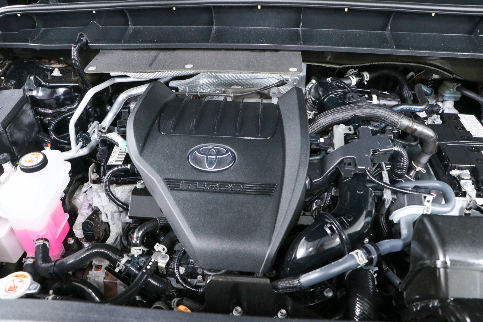 Used 2023 Toyota Highlander XLE AWD/4WD image 34