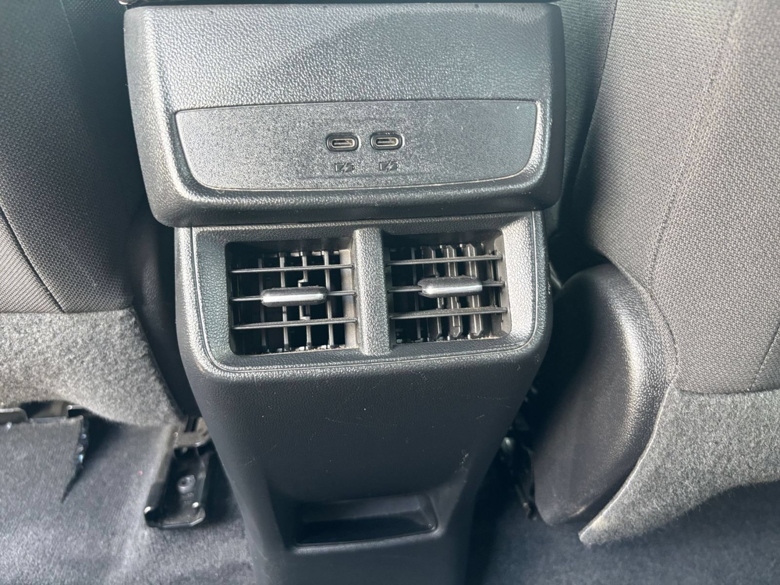 Used 2025 Chevrolet Equinox LT FWD image 23
