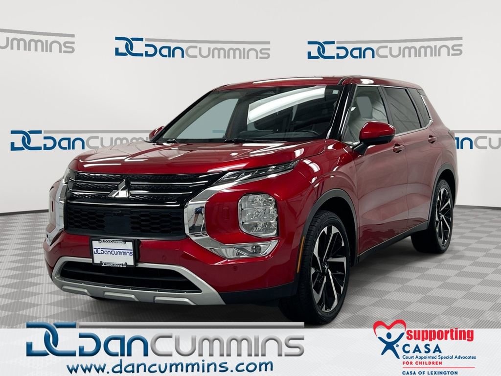 Used 2023 Mitsubishi Outlander SE