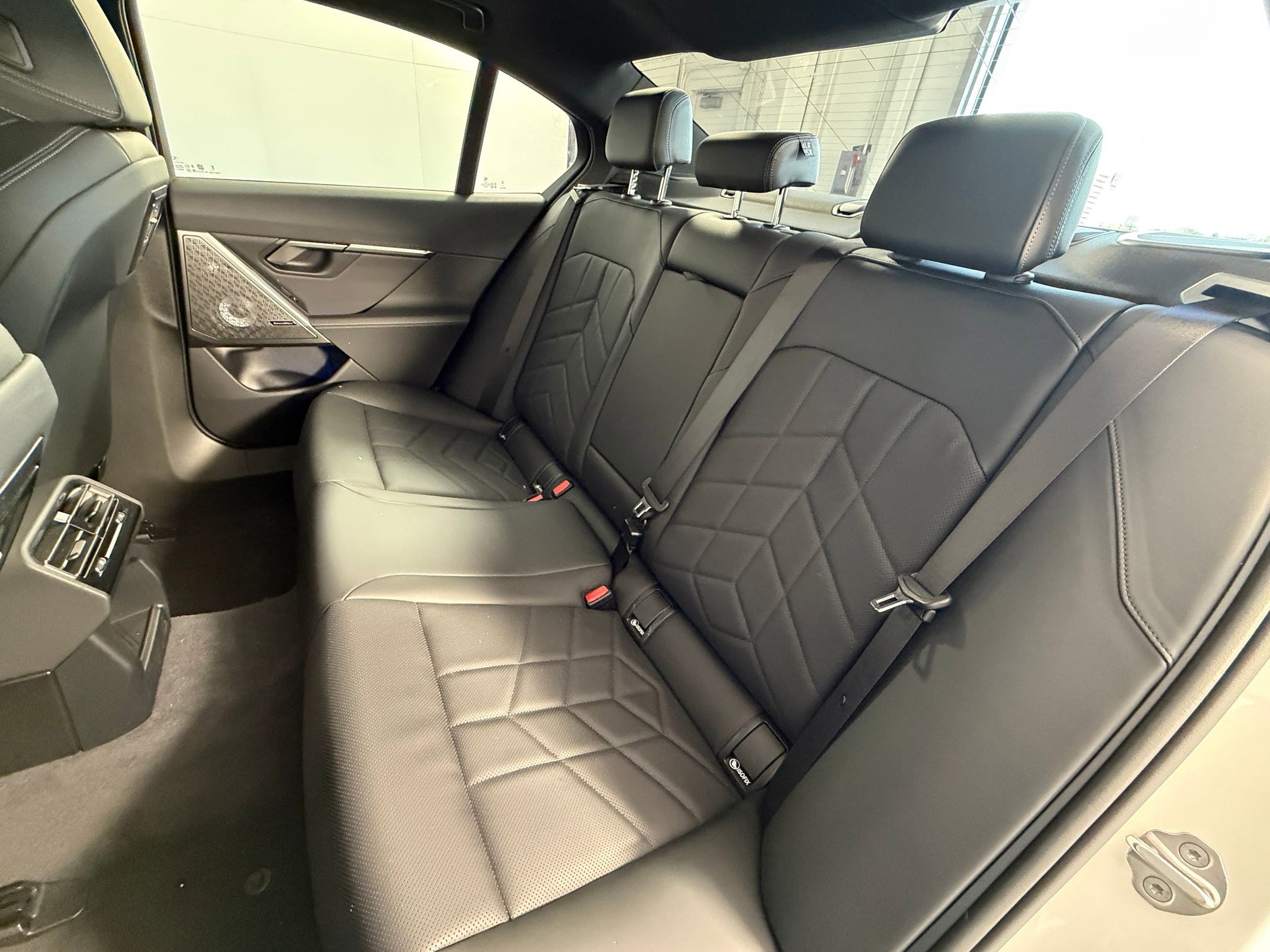 Used 2024 BMW i5 eDrive40i w/ M Sport Package RWD image 14