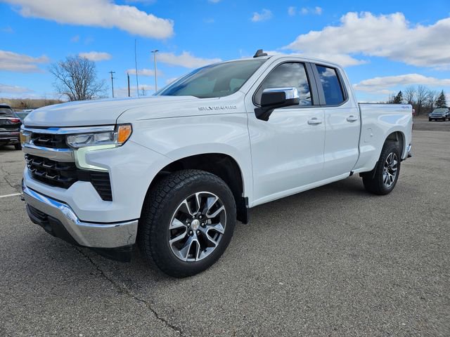 Used 2023 Chevrolet Silverado 1500 LT image 3