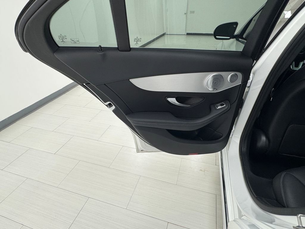 Used 2021 Mercedes-Benz C 300 Sedan image 11