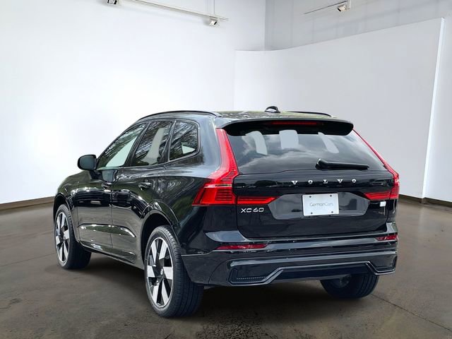 Used 2024 Volvo XC60 T8 Plus w/ Climate Package AWD/4WD image 6