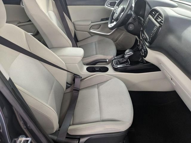 Used 2020 Kia Soul LX image 29