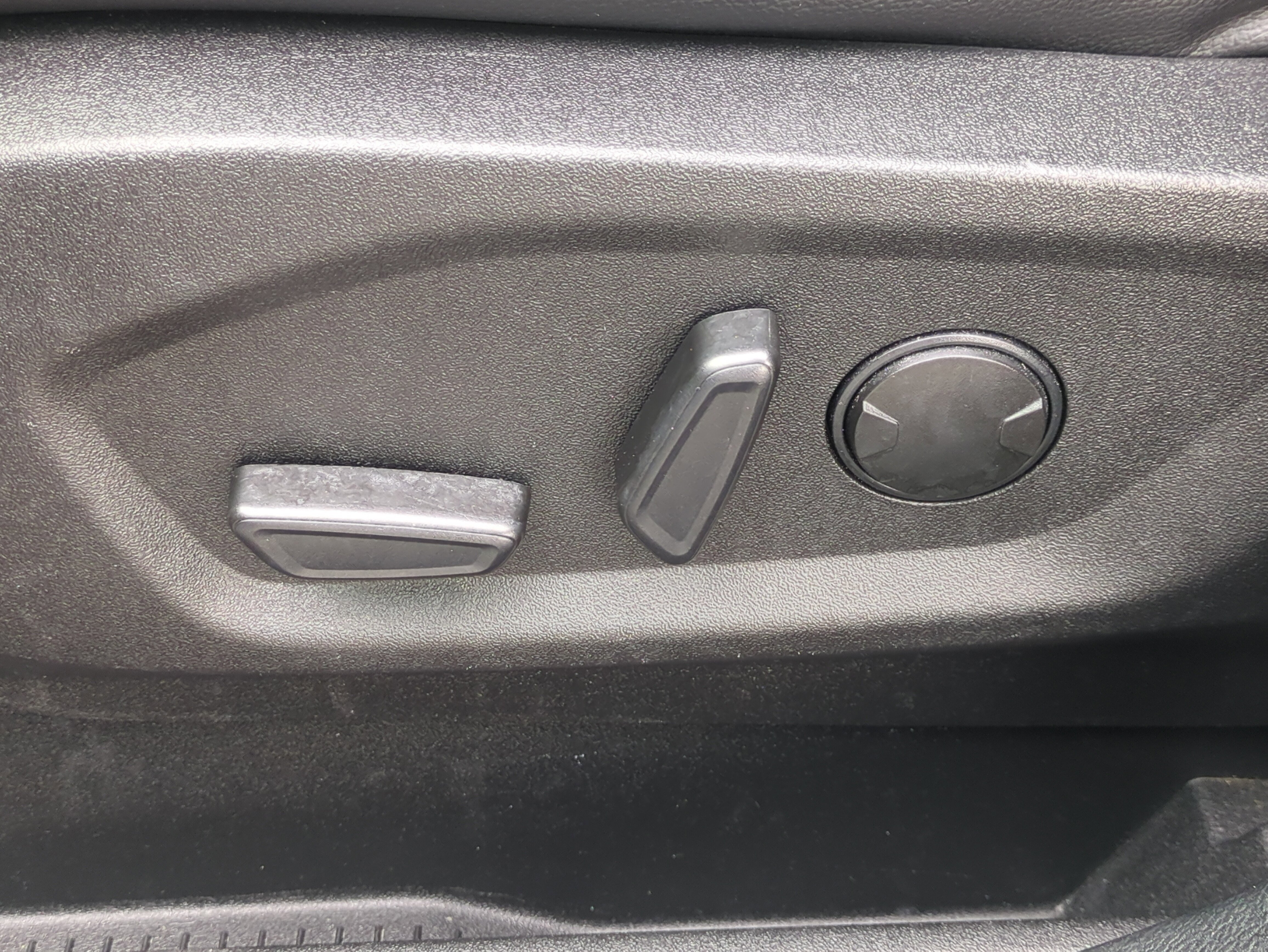 Used 2022 Ford Edge SEL image 20