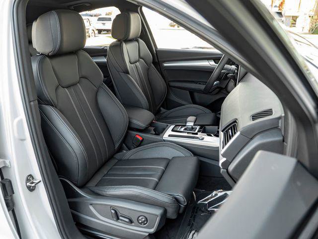 Used 2025 Audi Q5 2.0T Premium Plus w/ Premium Plus Package AWD/4WD image 25