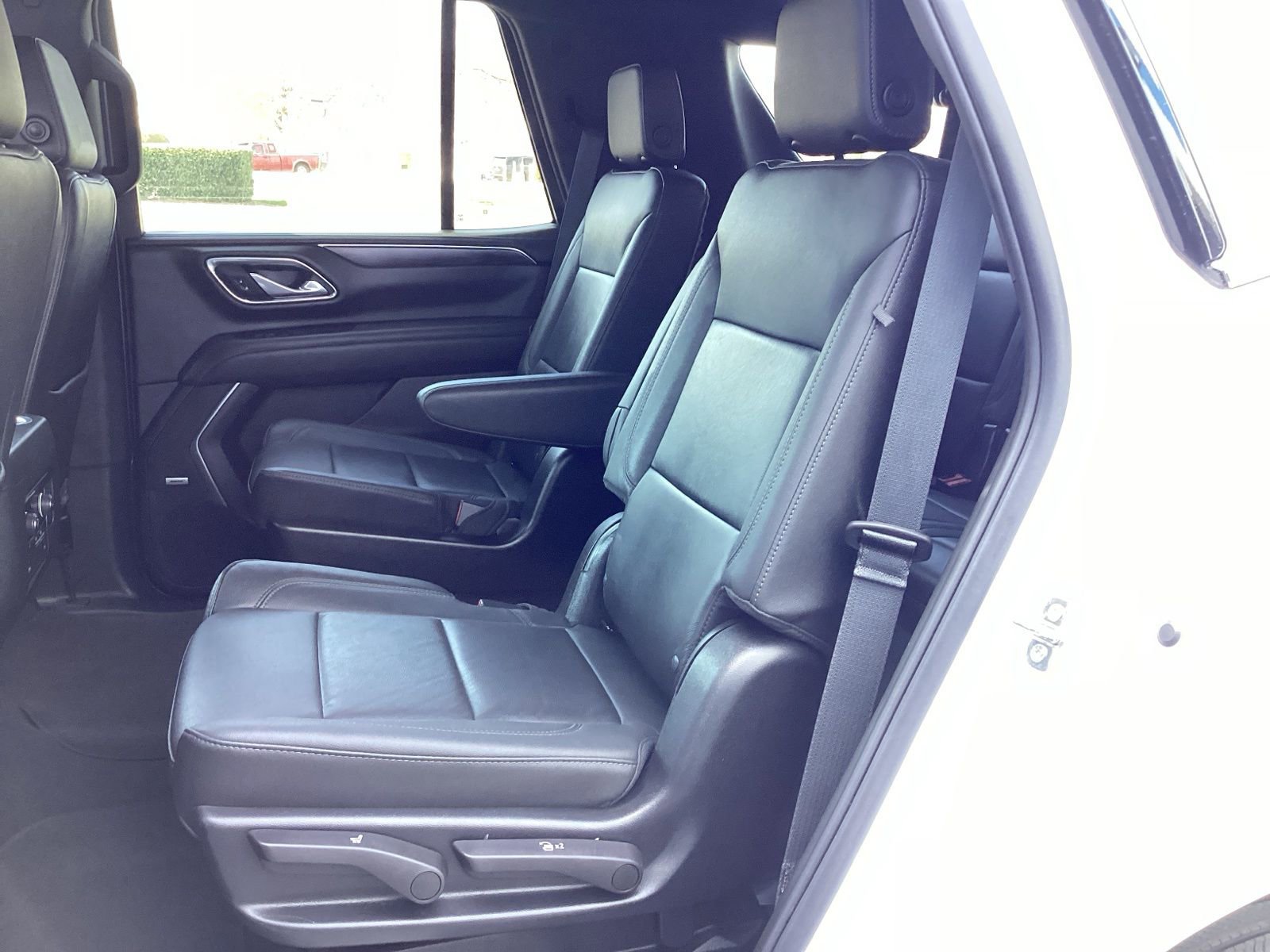 Used 2022 Chevrolet Tahoe LT image 13