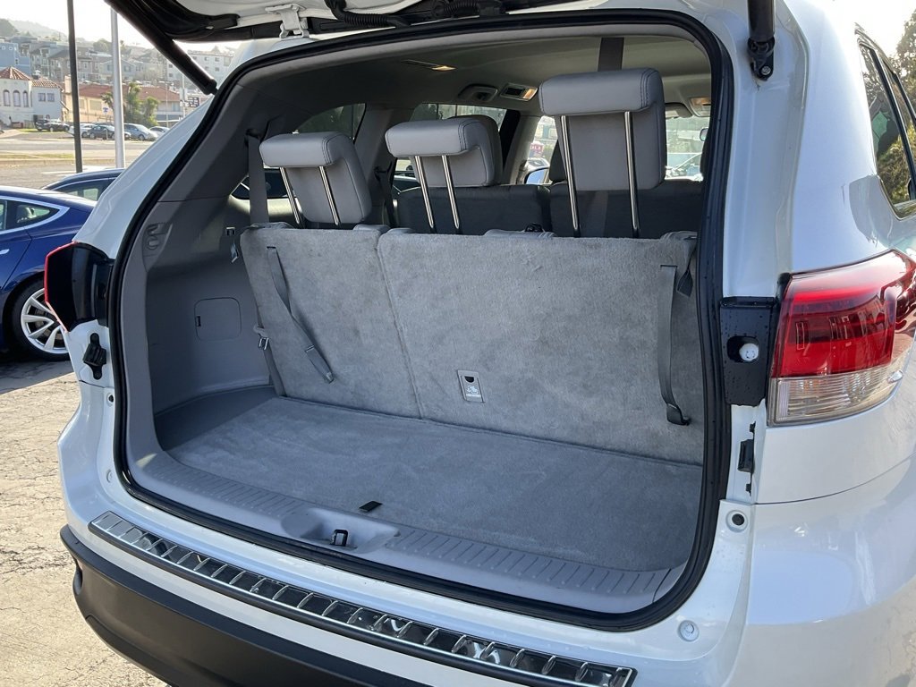 Used 2018 Toyota Highlander Plus image 8