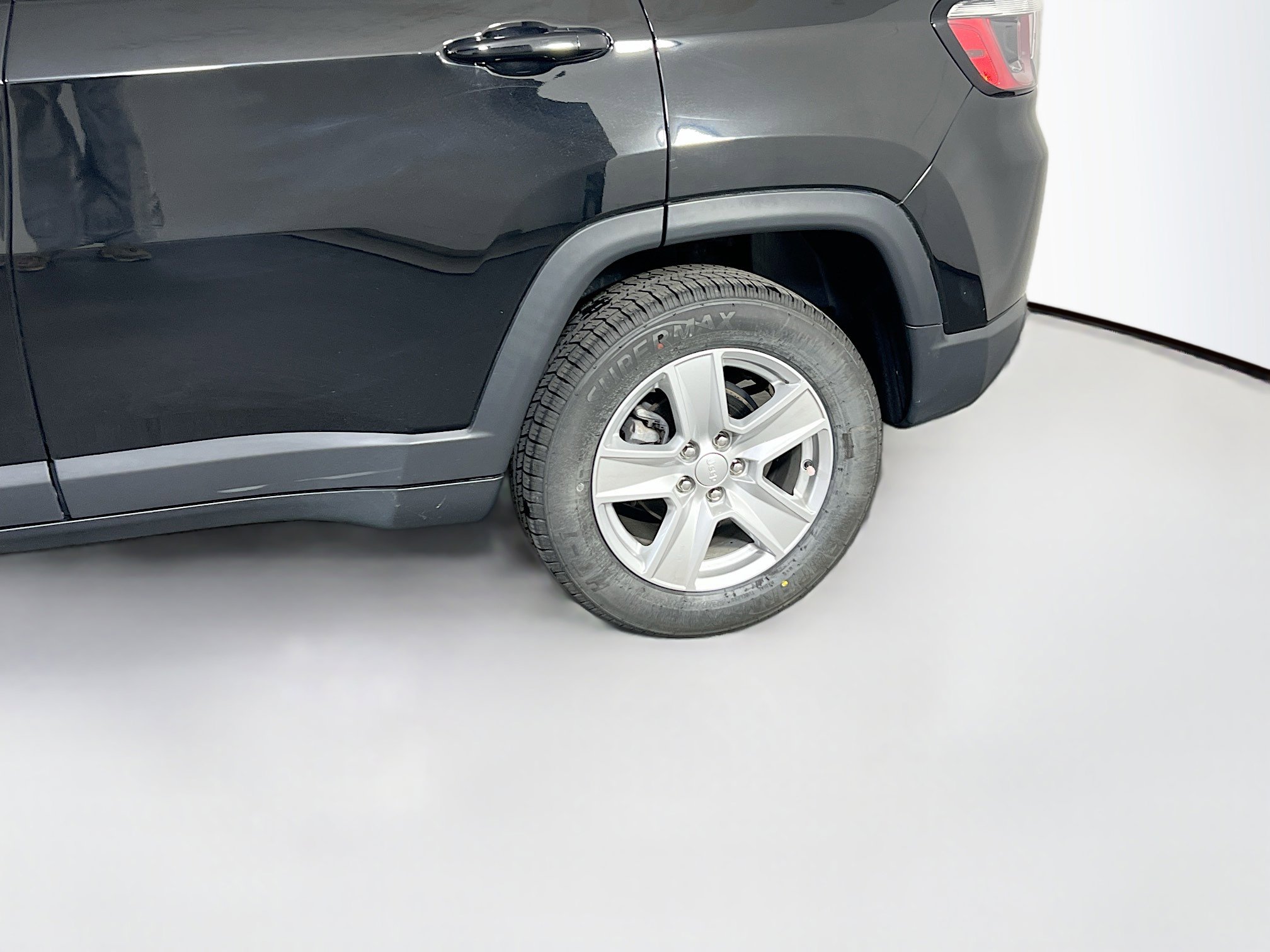 Used 2022 Jeep Compass Latitude w/ Convenience Group image 28