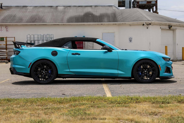 Used 2019 Chevrolet Camaro ZL1 RWD image 19