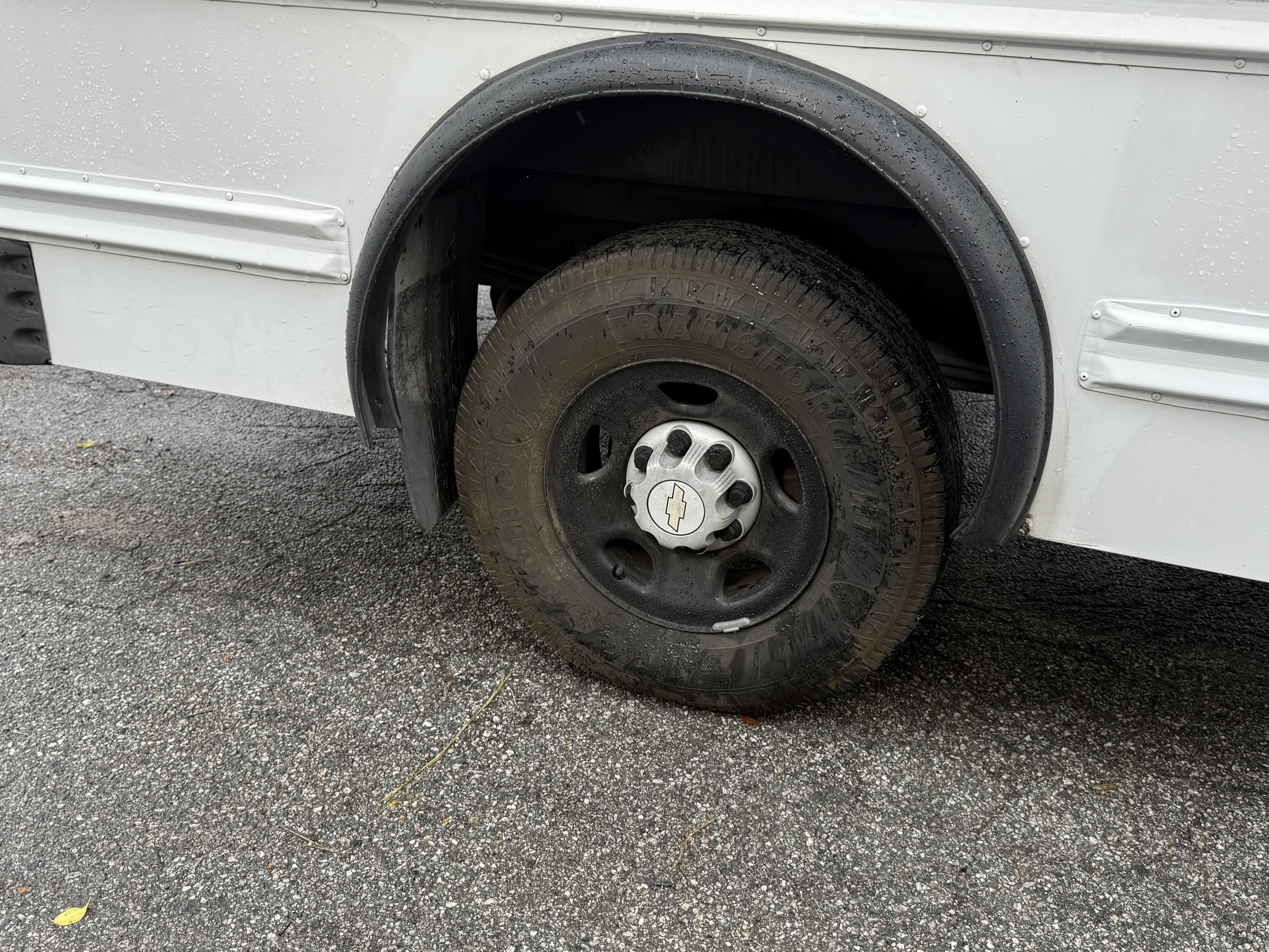 Used 2006 Chevrolet Express 3500 w/ School Bus Package image 27