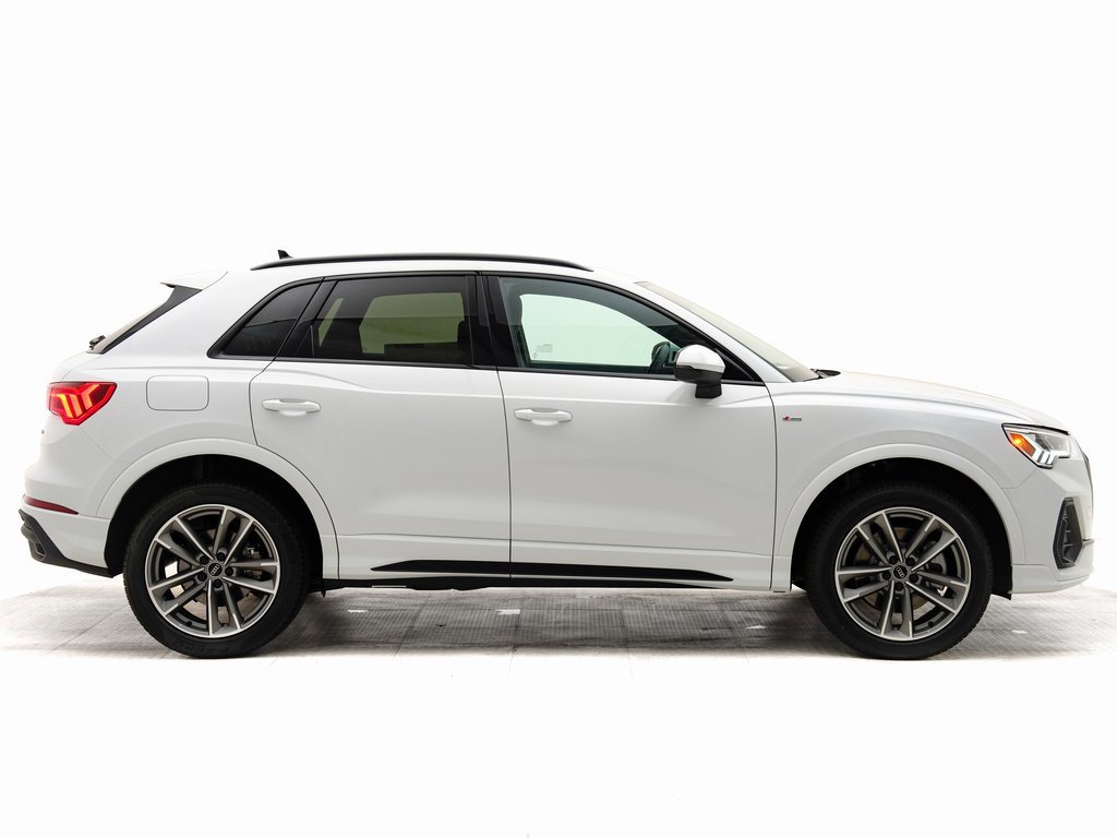 New 2025 Audi Q3 2.0T Premium image 2