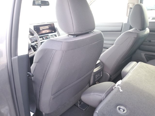 New 2026 Nissan Pathfinder SV w/ Cargo Package AWD/4WD image 18