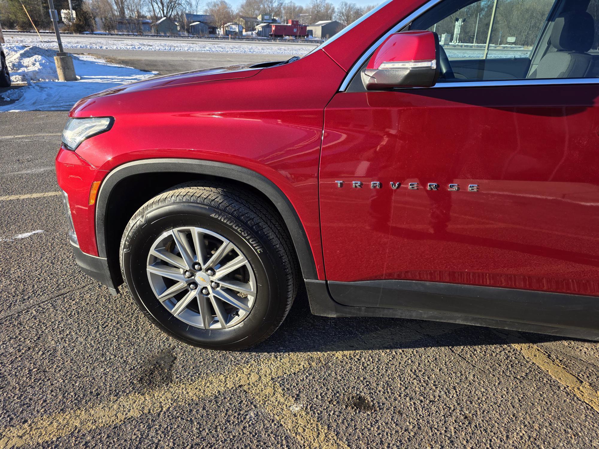 Used 2023 Chevrolet Traverse LT image 19