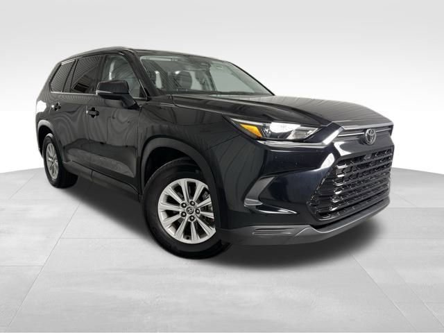 Used 2024 Toyota Grand Highlander XLE image 4