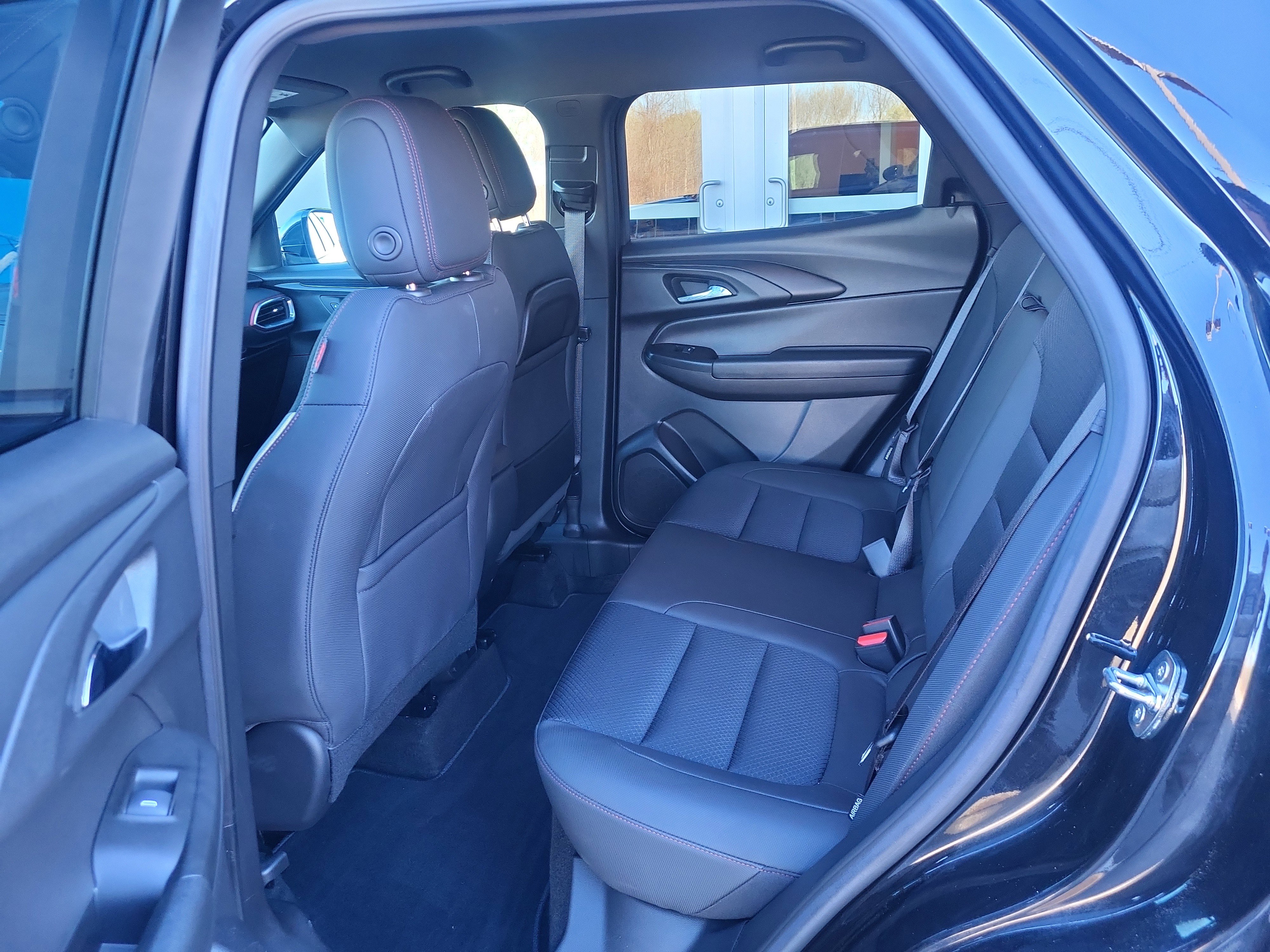 Certified 2023 Chevrolet TrailBlazer RS w/ Convenience Package image 11