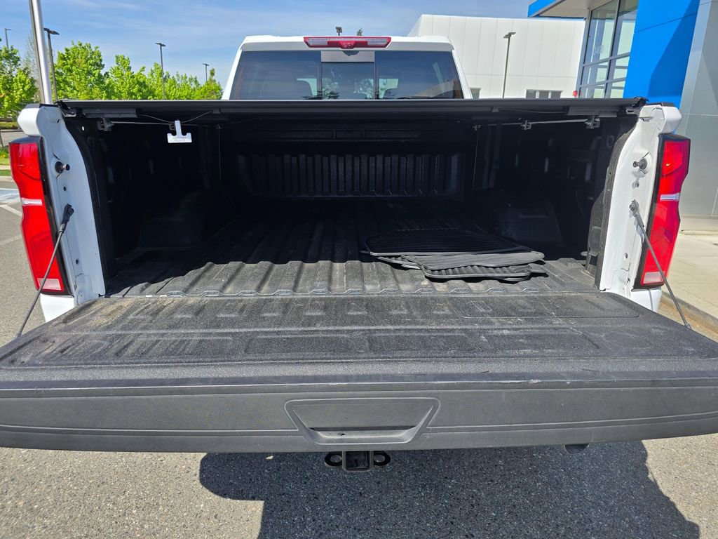 Used 2025 Chevrolet Silverado 2500 LTZ w/ LTZ Plus Package AWD/4WD image 15