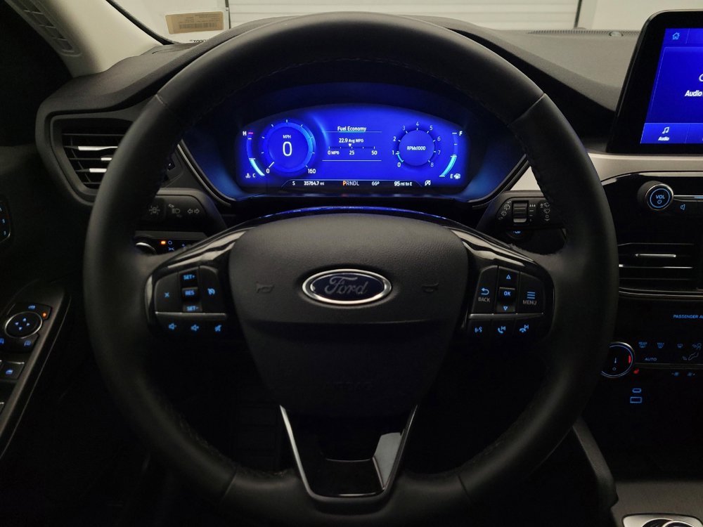 Used 2022 Ford Escape SEL w/ Technology Package image 22