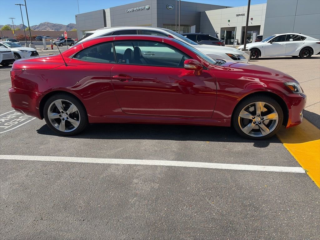 Used 2011 Lexus IS 350C w/ Luxury Pkg image 4