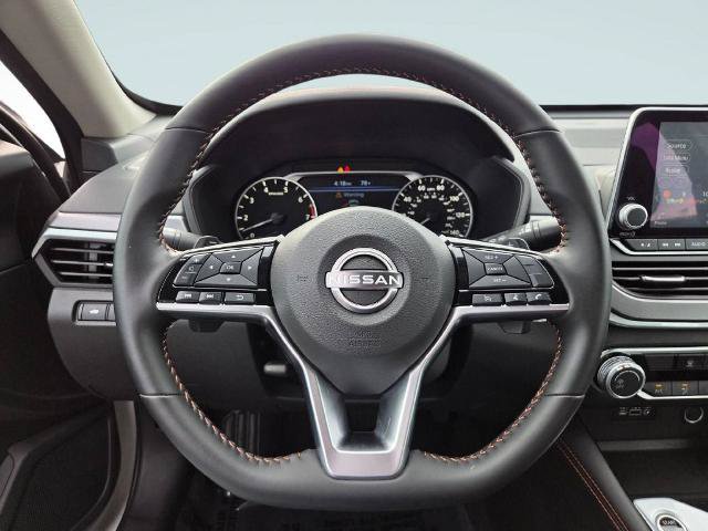 Certified 2025 Nissan Altima 2.5 SR AWD/4WD image 17
