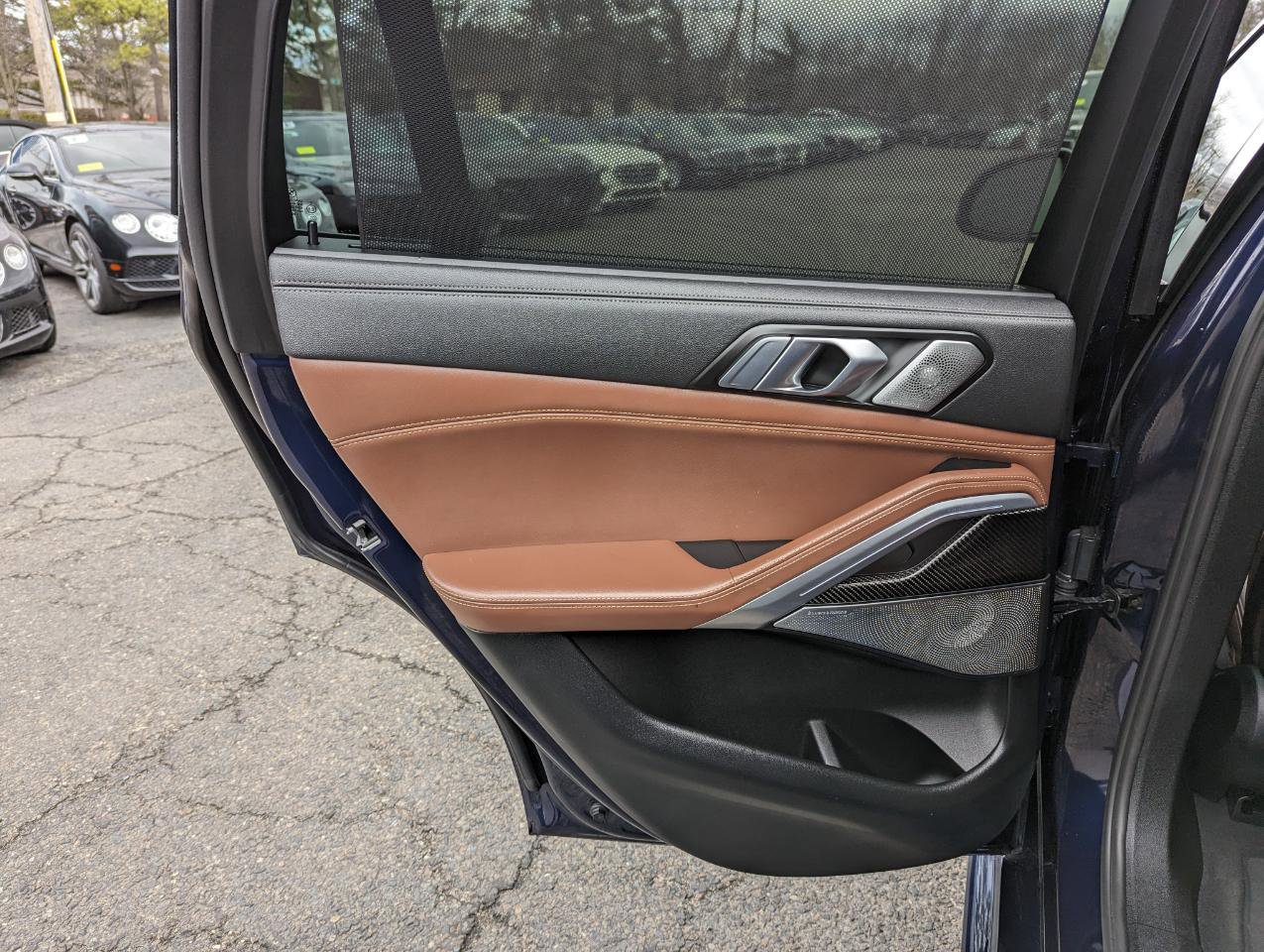 Used 2023 BMW X6 M50i w/ Executive Package image 37