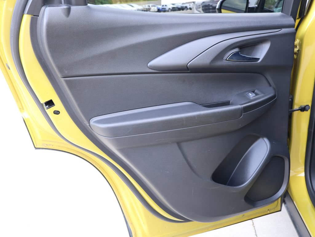 Used 2023 Chevrolet TrailBlazer ACTIV w/ Sun and Liftgate Package FWD image 25