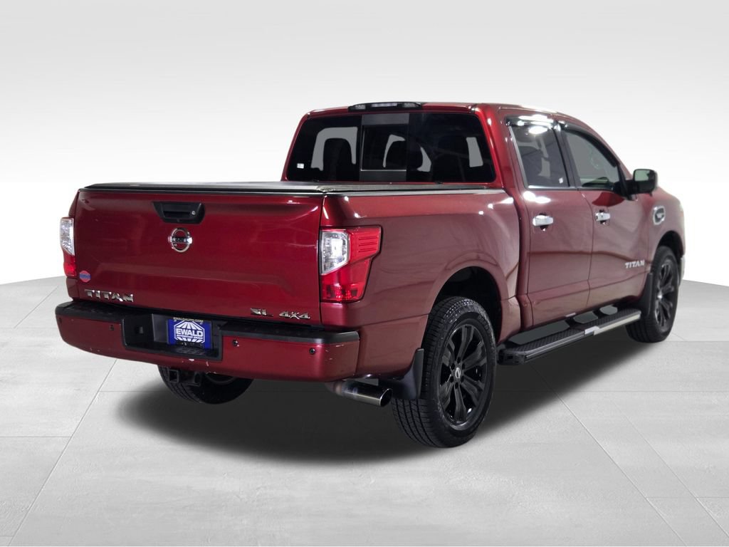 Used 2017 Nissan Titan SL AWD/4WD image 24