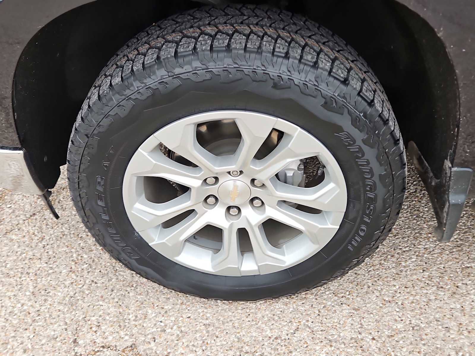 Used 2022 Chevrolet Silverado 1500 LTZ AWD/4WD image 12