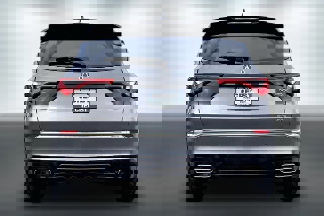 Used 2023 Acura MDX SH-AWD w/ Technology Package image 3