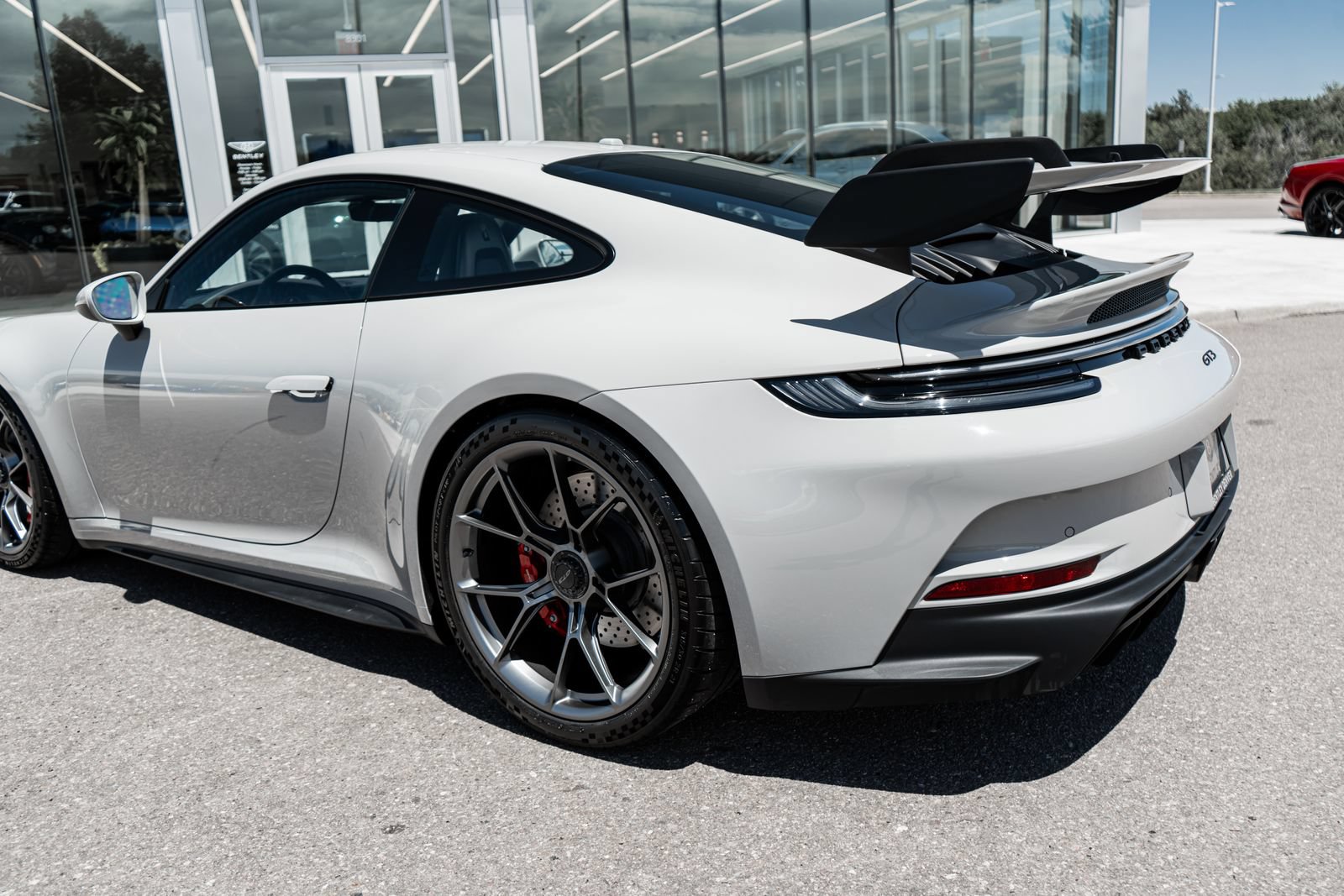 Used 2024 Porsche 911 GT3 RWD image 9