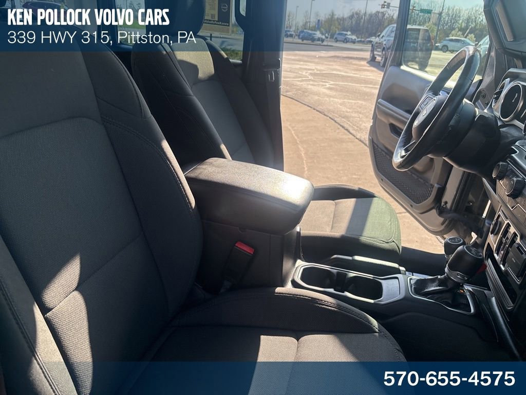 Used 2021 Jeep Wrangler Unlimited Sport image 32