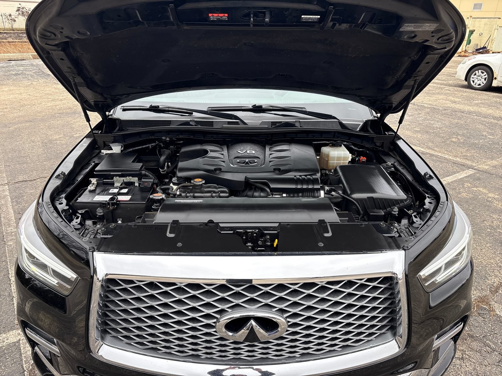 Used 2022 INFINITI QX80 Sensory w/ Cargo Package AWD/4WD image 22
