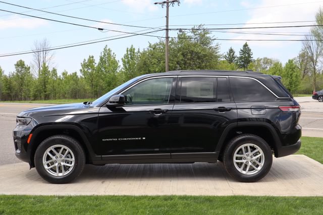 New 2026 Jeep Grand Cherokee Laredo AWD/4WD image 23