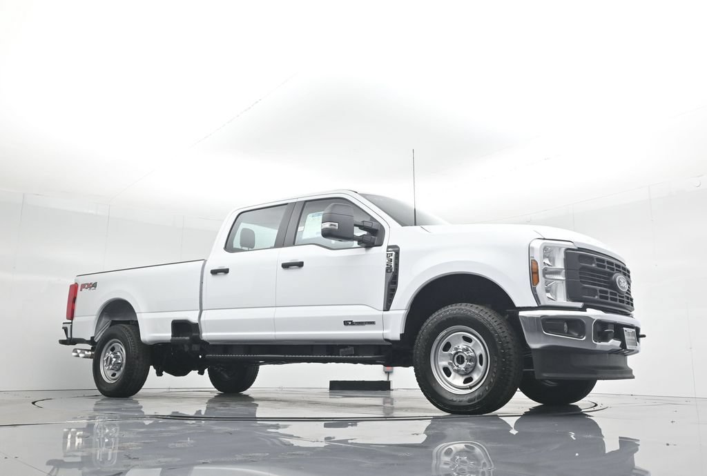 New 2026 Ford F350 XL w/ FX4 Off-Road Package AWD/4WD image 23