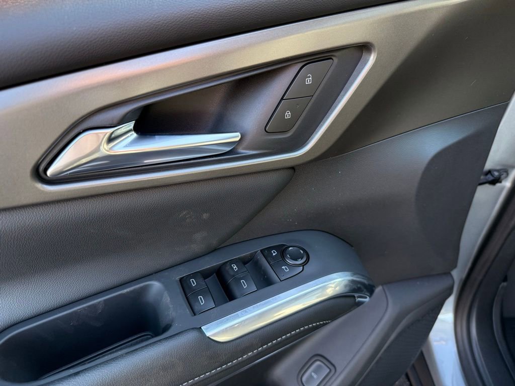 New 2026 Chevrolet Traverse LT w/ LPO, Floor Liner Package image 5