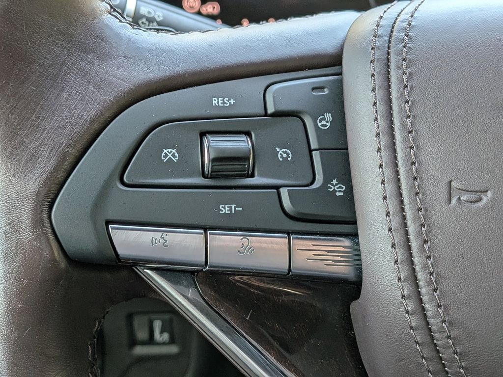 Used 2021 Cadillac Escalade ESV Sport Platinum image 30