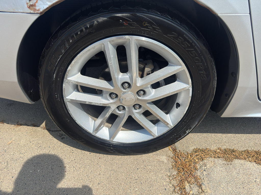 Used 2012 Chevrolet Impala LTZ FWD image 8