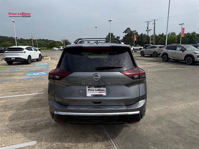 Used 2025 Nissan Rogue Platinum AWD/4WD image 6