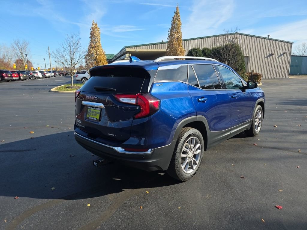 Used 2022 GMC Terrain SLT image 10
