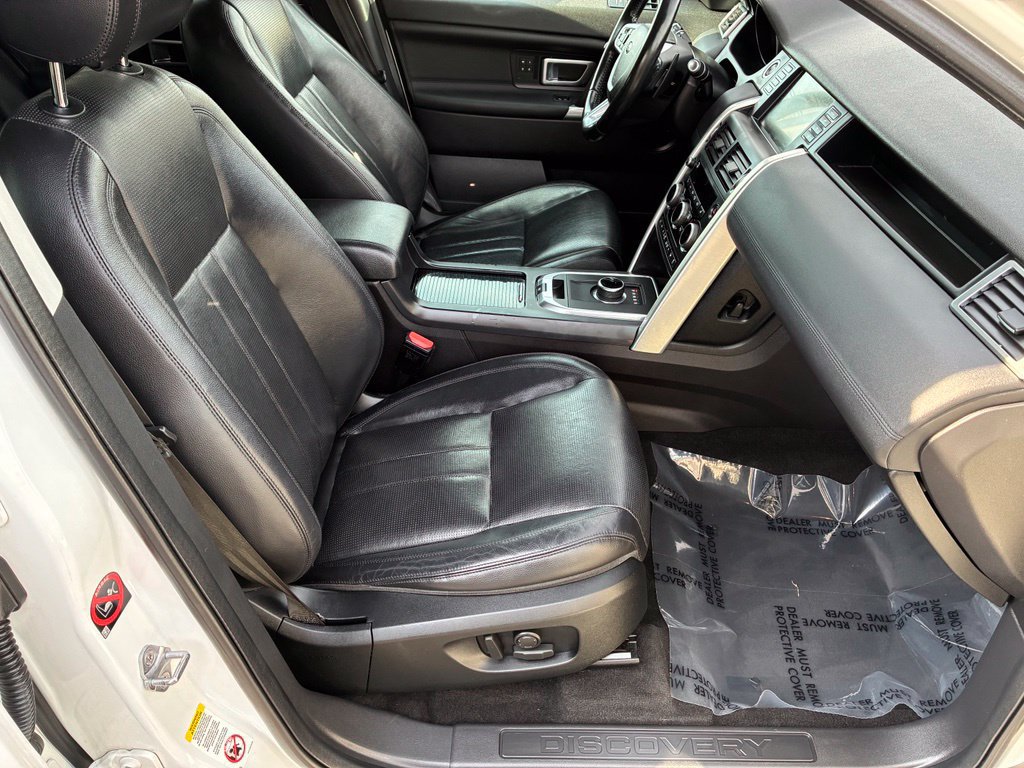 Used 2017 Land Rover Discovery Sport HSE AWD/4WD image 30
