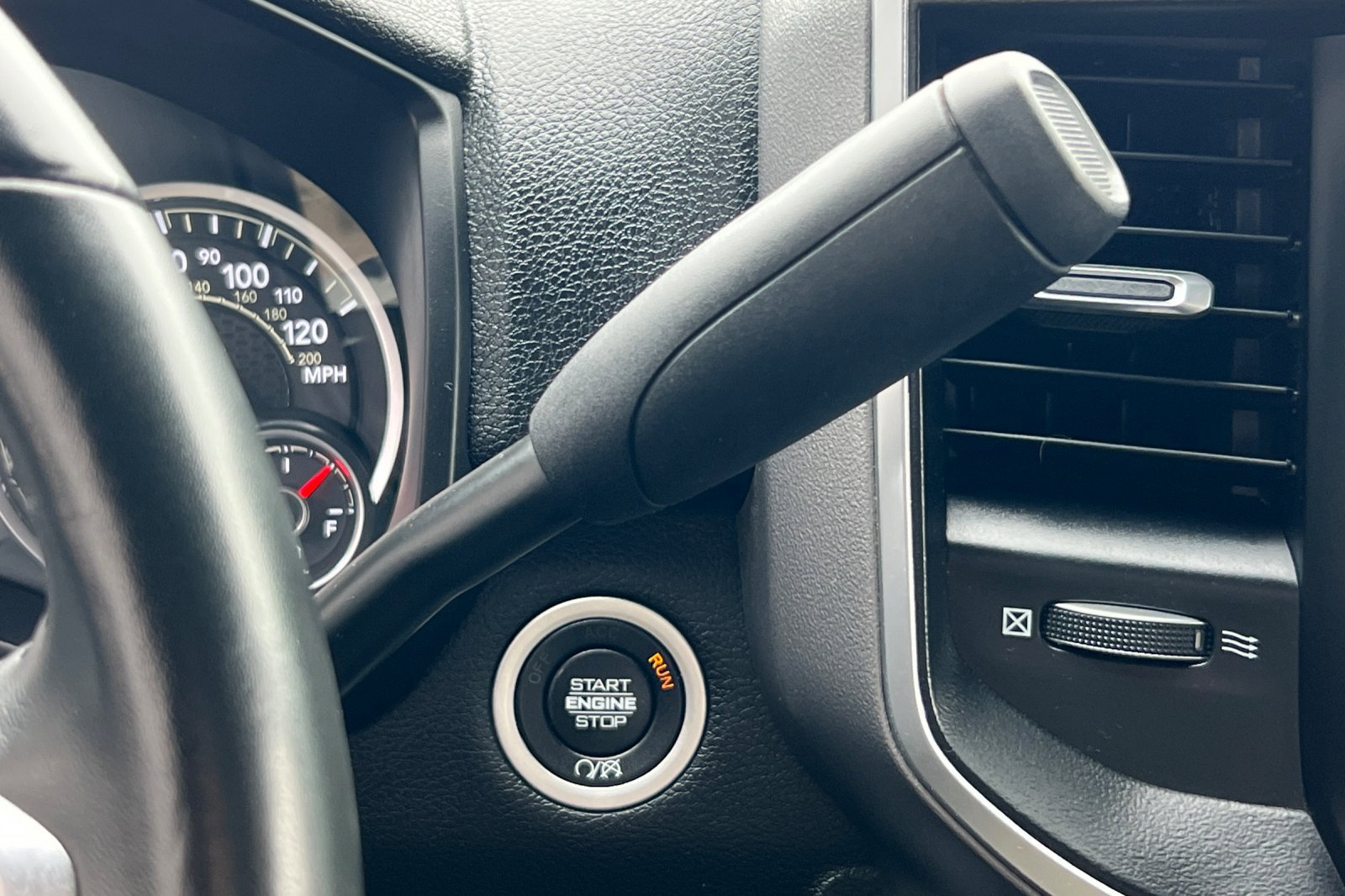 Used 2024 RAM 2500 Big Horn image 19