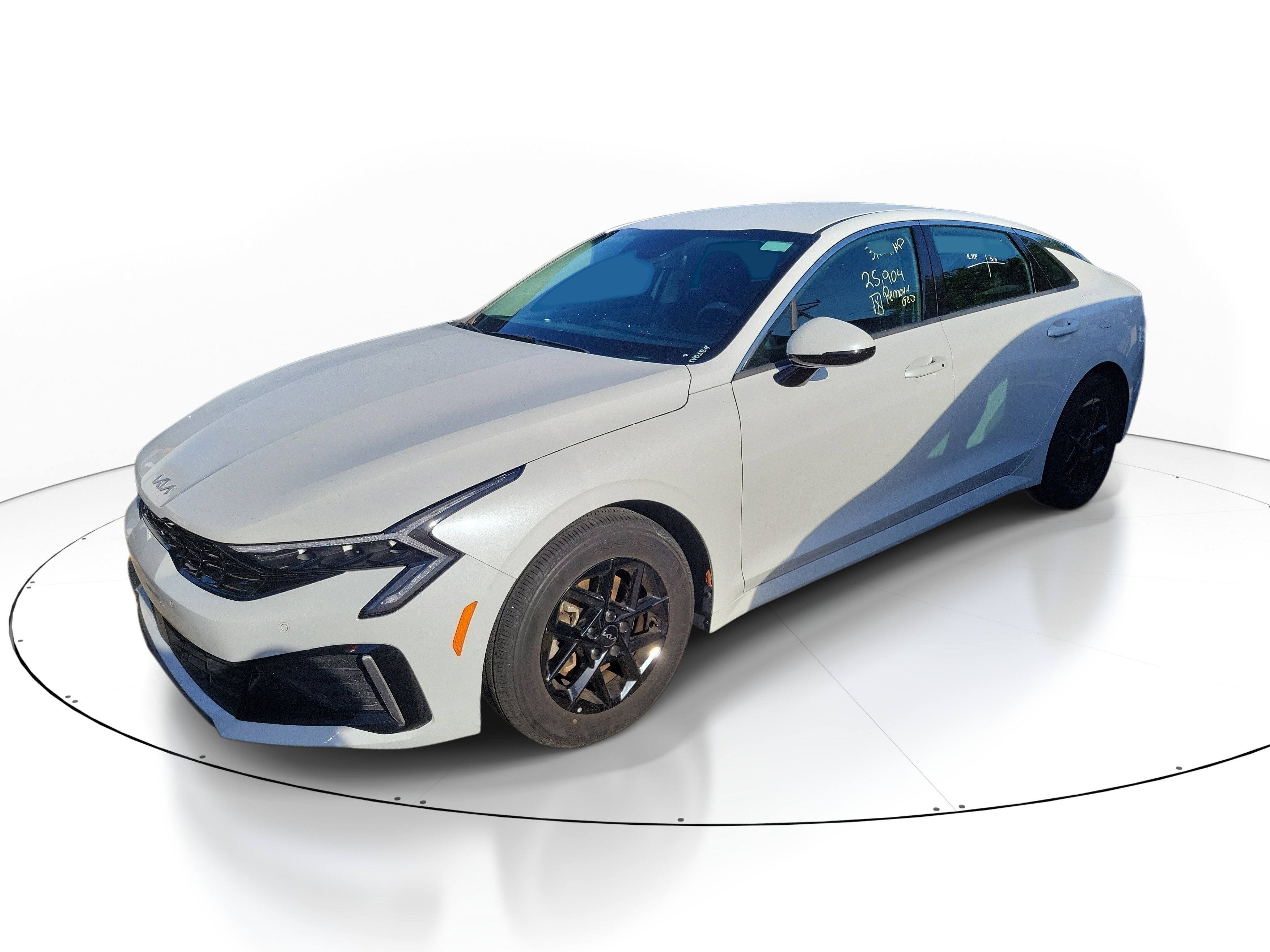 Used 2025 Kia K5 LXS FWD image 2