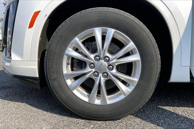 Used 2024 Cadillac XT6 Luxury w/ LPO, Floor Liner Package AWD/4WD image 8