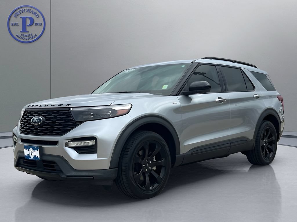 Used 2023 Ford Explorer ST-Line w/ Class IV Trailer Tow Package AWD/4WD image 3