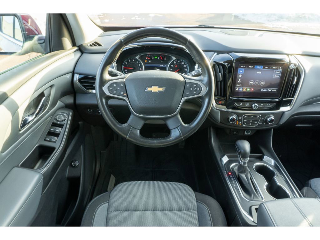 Used 2021 Chevrolet Traverse LT image 20