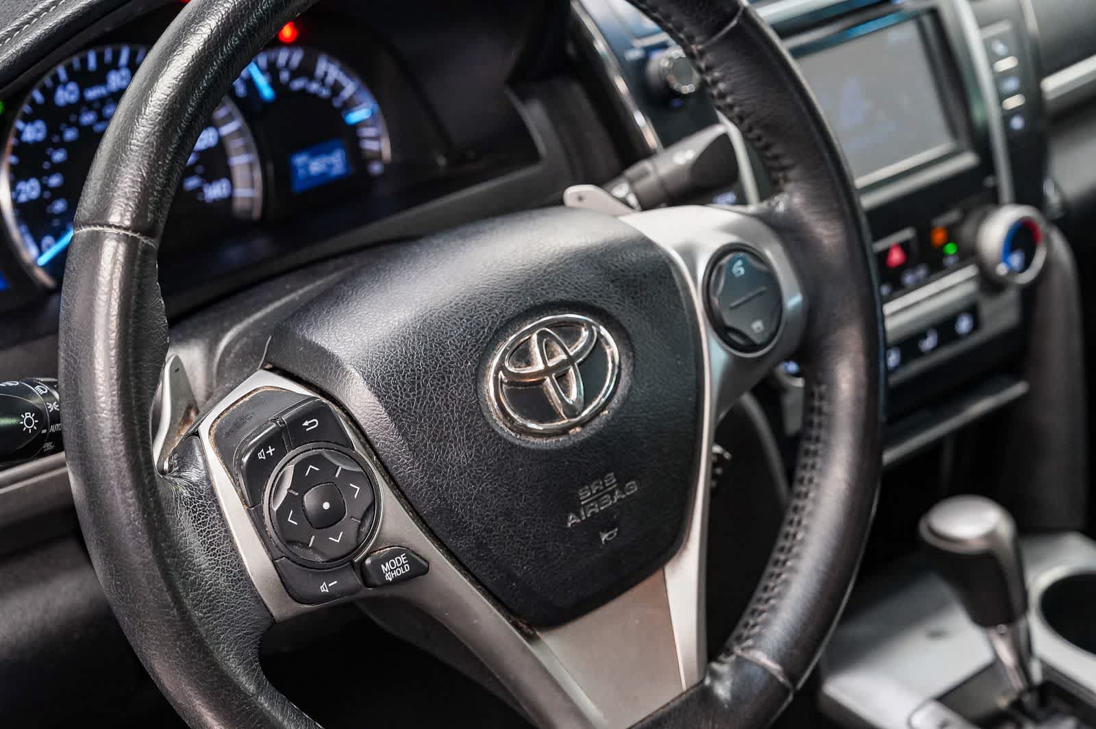Used 2012 Toyota Camry SE FWD image 20