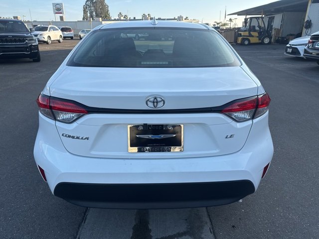 Used 2023 Toyota Corolla LE image 4