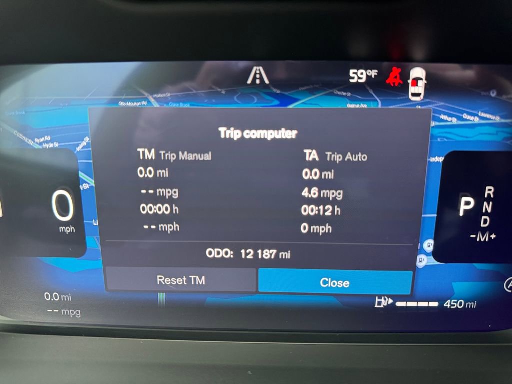 Certified 2025 Volvo XC40 B5 Core image 26